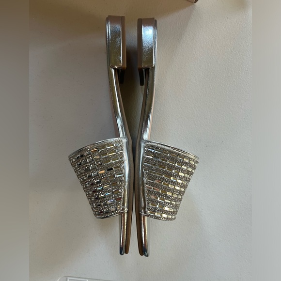 Chinese Laundry slides size 7 - Picture 2 of 10